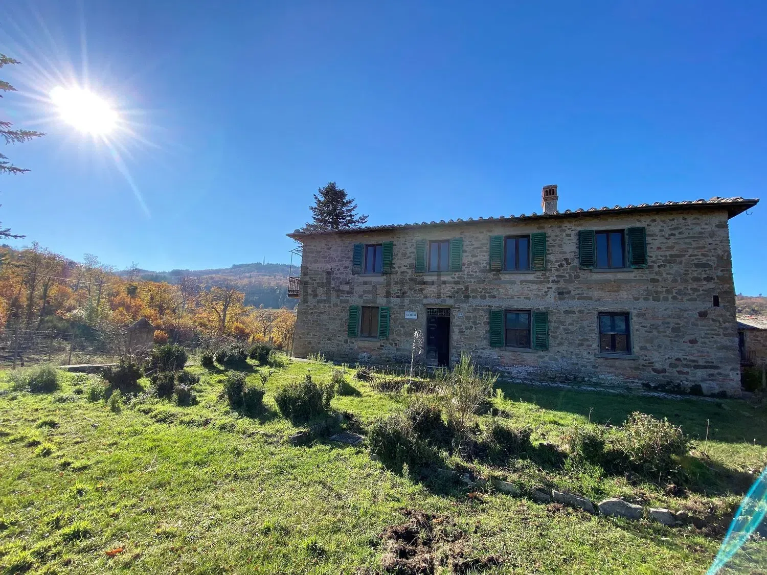Tuscan farmhouse in Chianti countryside
